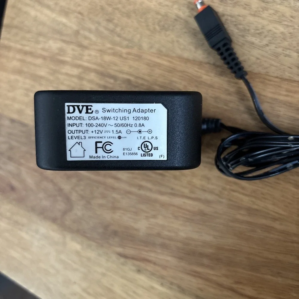 Vonage DVE DSA-18W-12 US1 120180 AC Switching Adapter Power Cord 12V 1.5A DC VG+